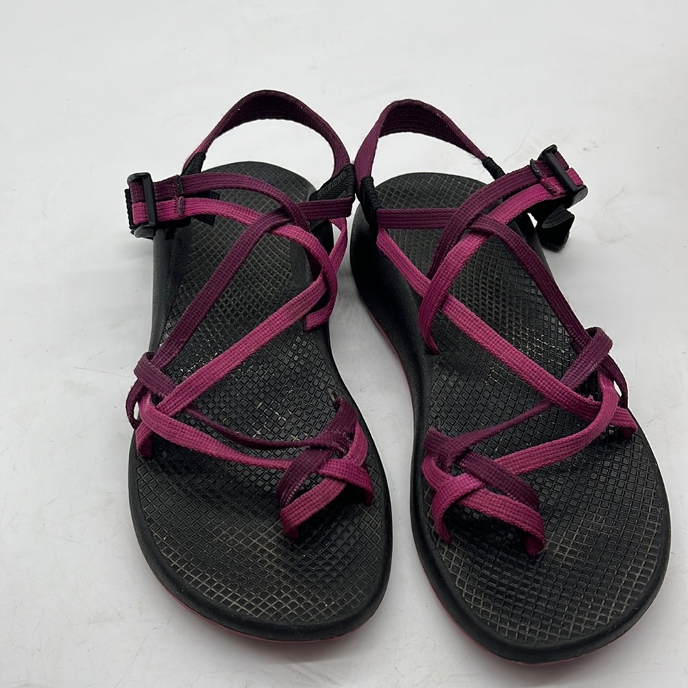 Chaco Pink purple thin strap hiking sandal Sz 10 SPT2068